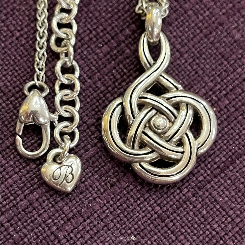 Retired Brighton interlock knot reversible design necklace adjustable - Picture 4 of 11